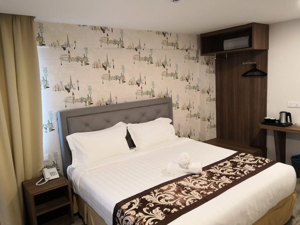 LoLex Hotel