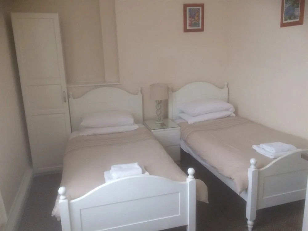 The Avenue GuestHouse