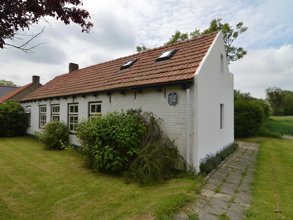 Holiday Home in Nieuwvliet near Beach