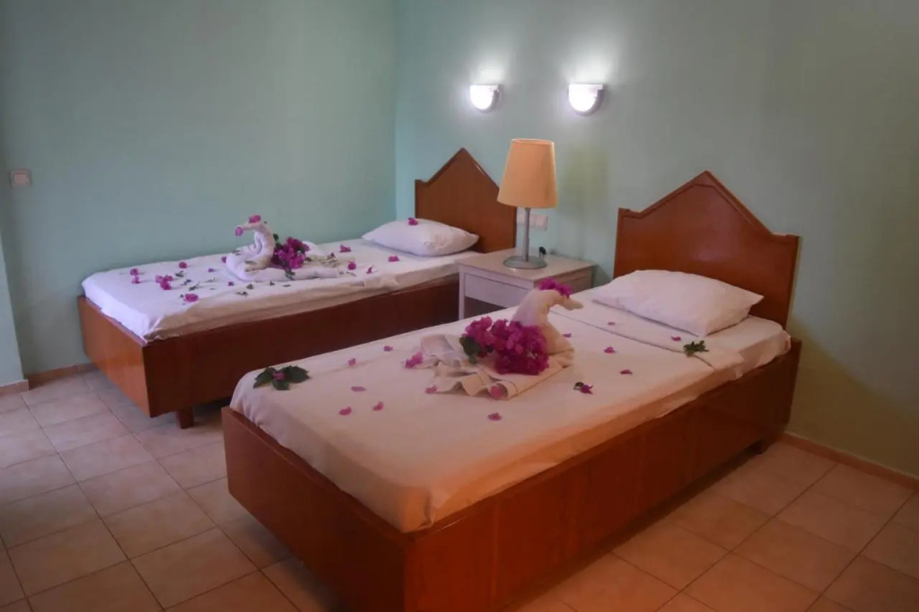 Ares City Hotel