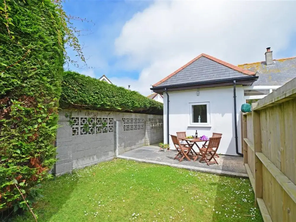 Swanky Holiday Home in Saint Merryn With Garden