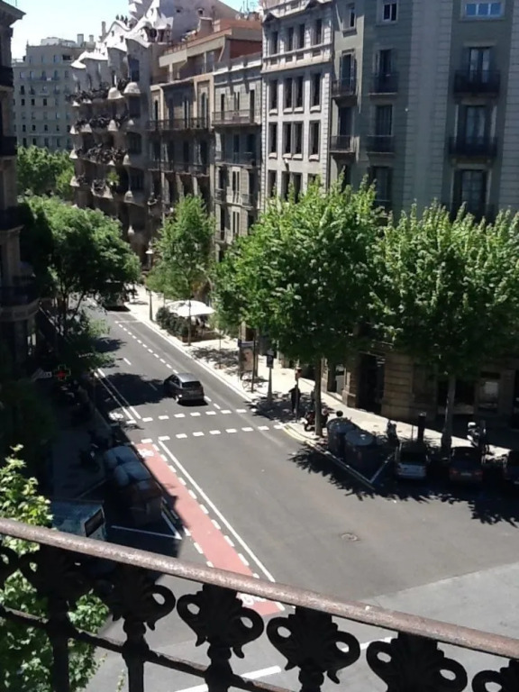 Claris Apartments
