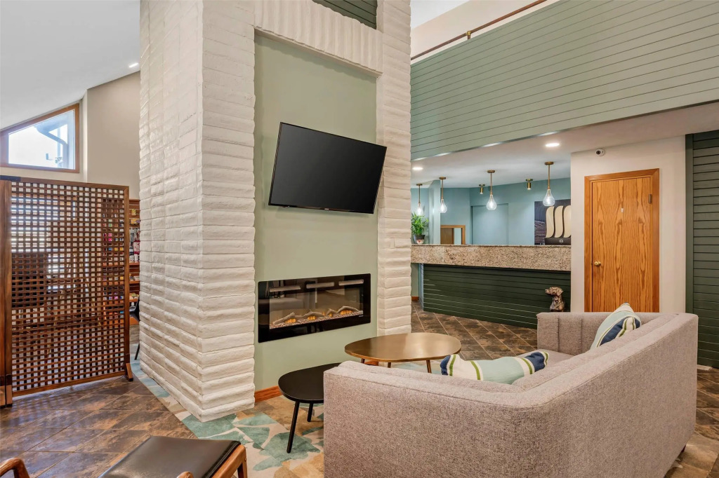 MainStay Suites Springfield South - Battlefield Rd