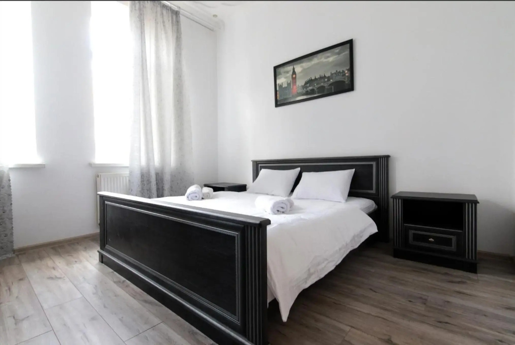 PRO Apartments 1225