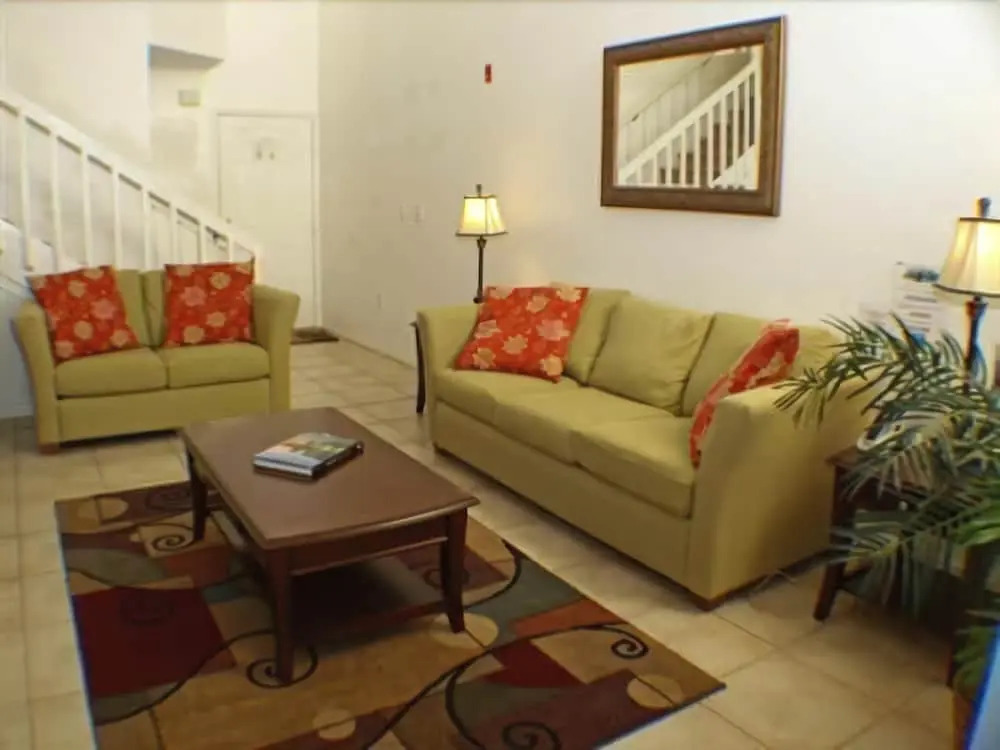 3163 Tamarind Circle,