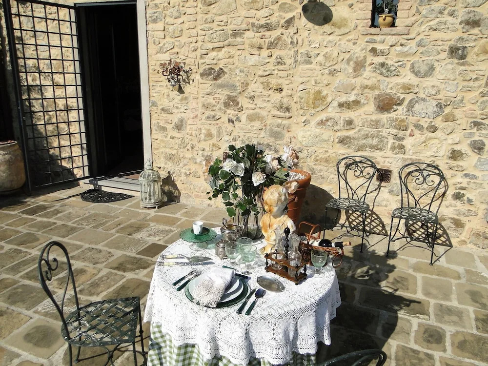 Villa Close to Florence, Hot Tub & Breathtaking View