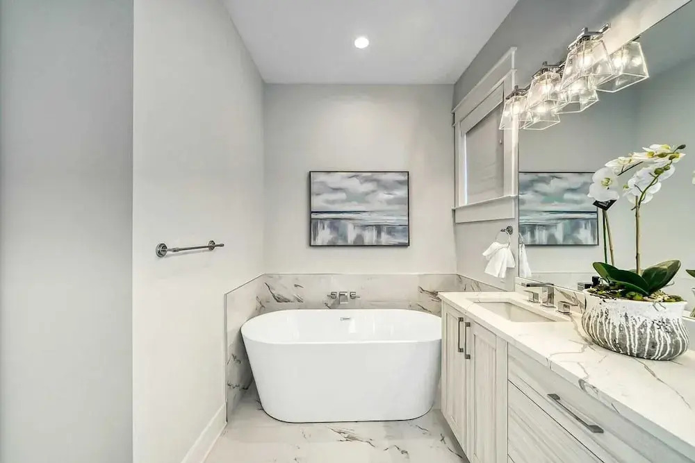 Amour La Mer by Avantstay Rooftop Patio, Pool Access, Walk to Beach