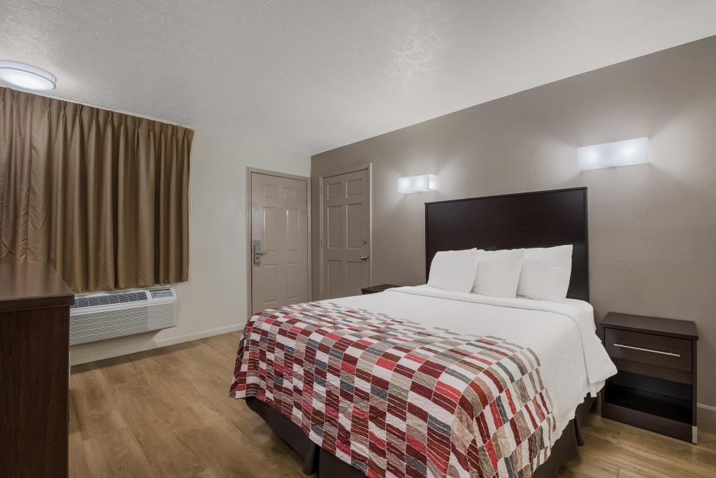 Red Roof Inn Crossville
