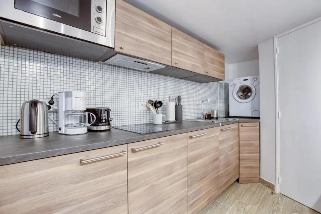 Superb Apartment Near The Bassin De La Villette