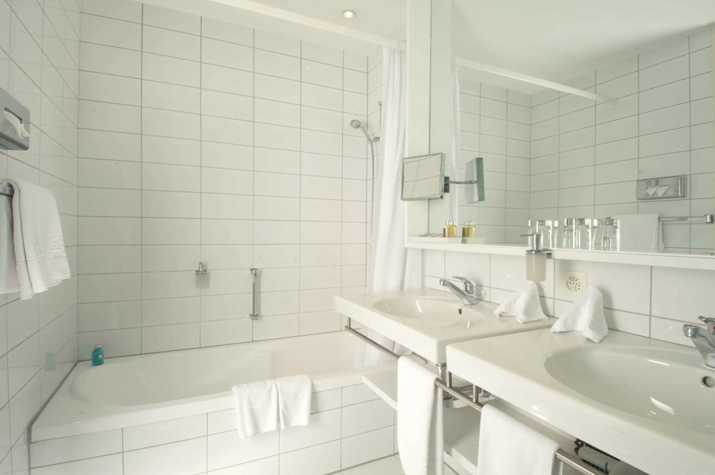 HERMITAGE Lake Lucerne - Beach Club & Lifestyle Hotel