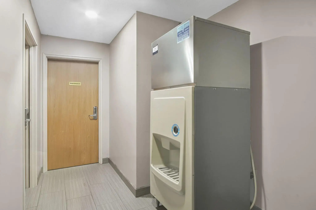 Sonesta Essential Hotels & Suites Kansas City Blue Springs