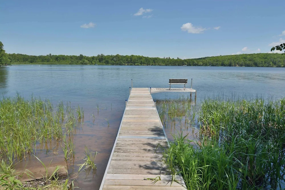 Thirty Point Lodge
