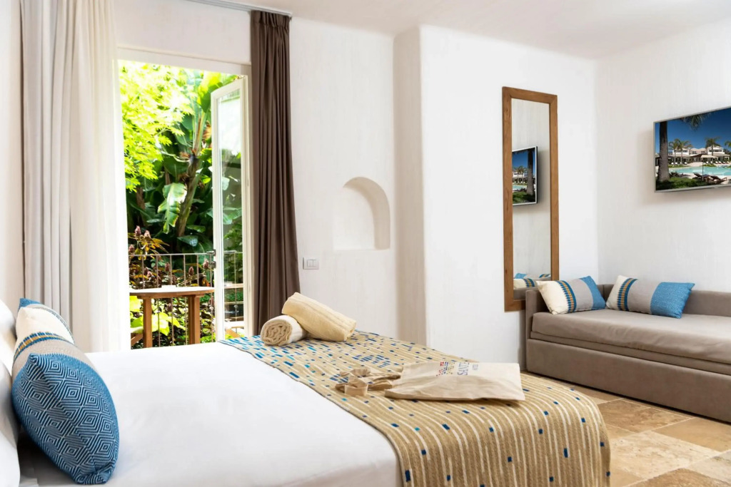 Sant Efis Hotel
