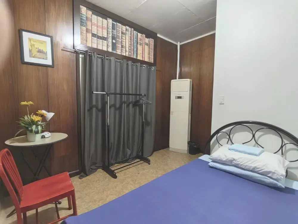 Nappers Hostel