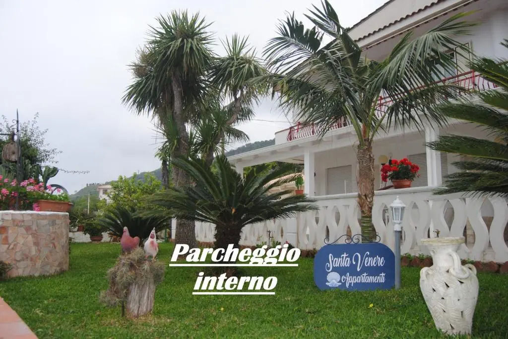 SANTA VENERE Apartments "PARCHEGGIO interno MOTO-AUTO"