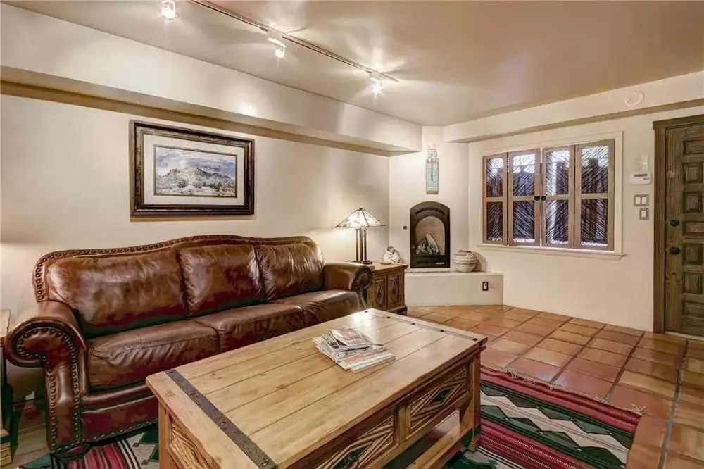 Plaza Splendor - Three Bedroom Home