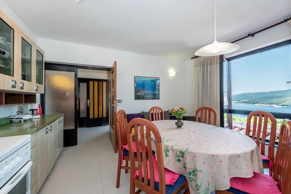 Apartments Mandica