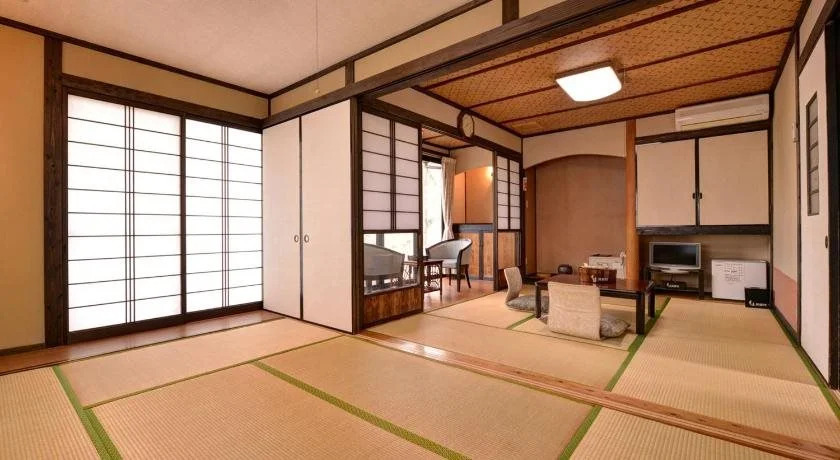 Mizuwake Minshuku Mura