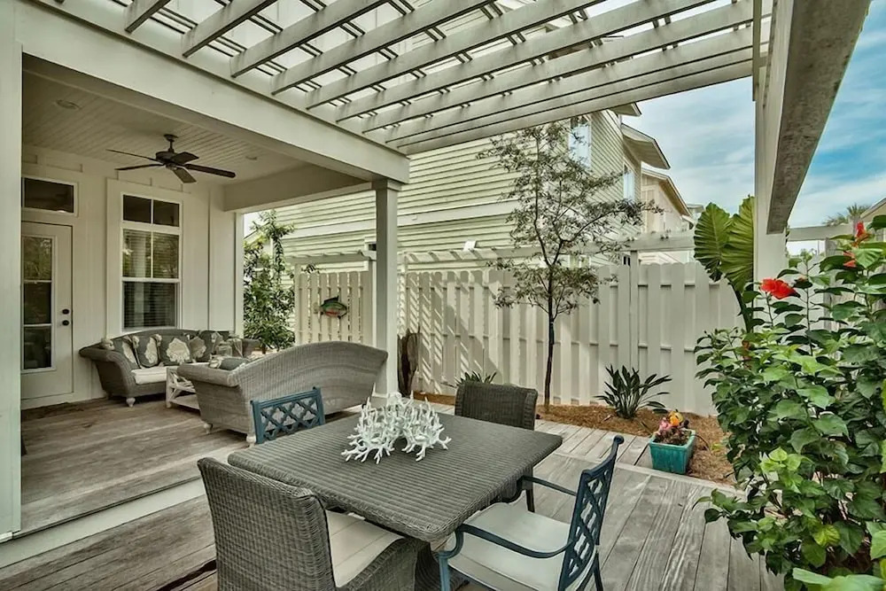 DRIFTWOOD 5 Bedroom Holiday Home by Five Star Properties