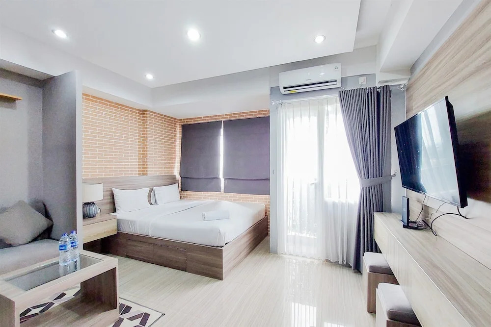 Warm And Simply Look Studio Room Apartment Urban Heights Residences