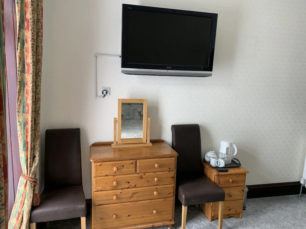 Cromarty View Guest House Accommodations & B&B