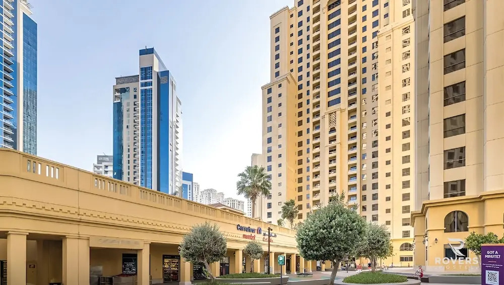 Rovers Beach Hostel JBR