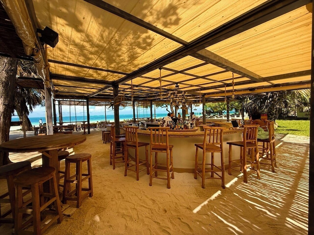 Galu Ecolodge