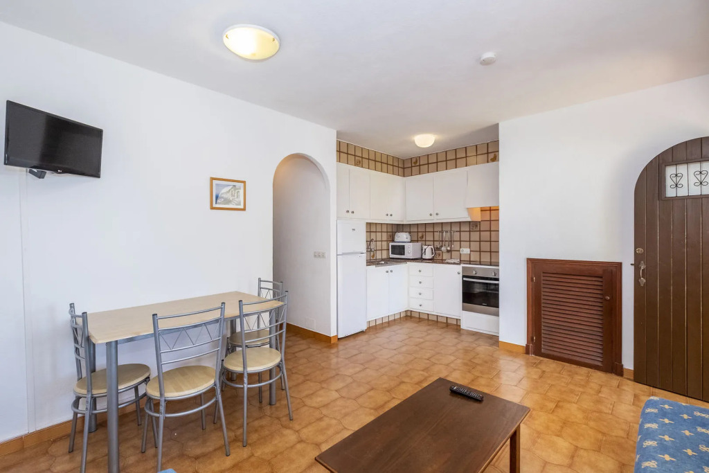 Apartamentos Son Bou Gardens By MENORCARENTALS