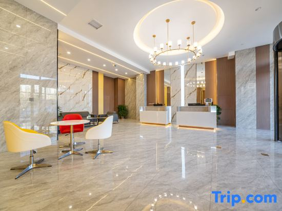 Super 8 Selected Hotel (Kashi Wanda Plaza Shuguang International Branch)