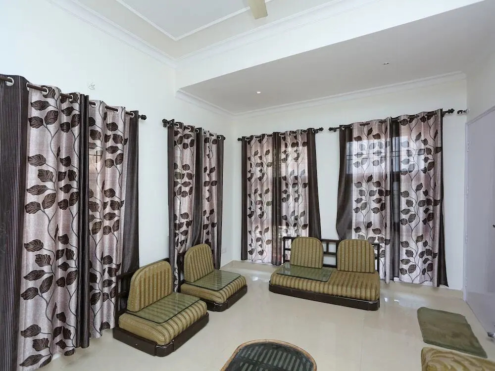OYO 11726 Home Cozy 2BHK Valley View