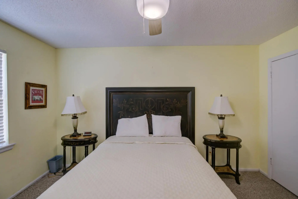 Charming Condo Walking Distance to Beach With two Pools in Gulf Shores