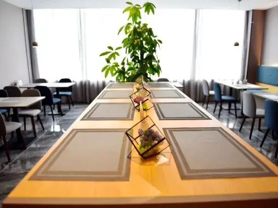 Homeinn Selected Hotel (Yantai Fushan District Yongda Street)