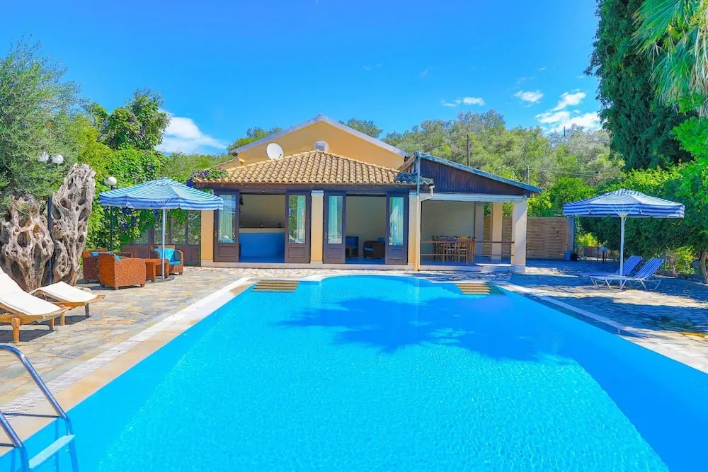 Villa Lianolia in Pelekito Corfu