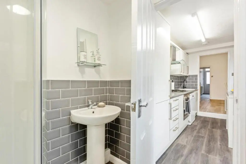 Spacious & Central Entire Home