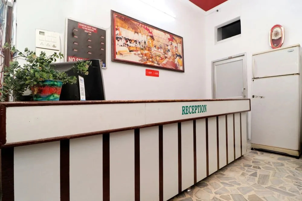 Oyo 24015 Kawal Residency
