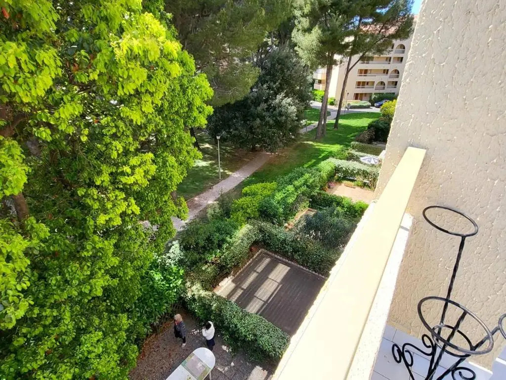 Appartement Six-Fours-les-Plages, 2 pièces, 4 personnes - FR-1-316-91