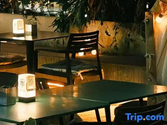 Shanghai Dream Home Hostel (Fudan Pediatric Hospital Lianhua Road Subway Station)
