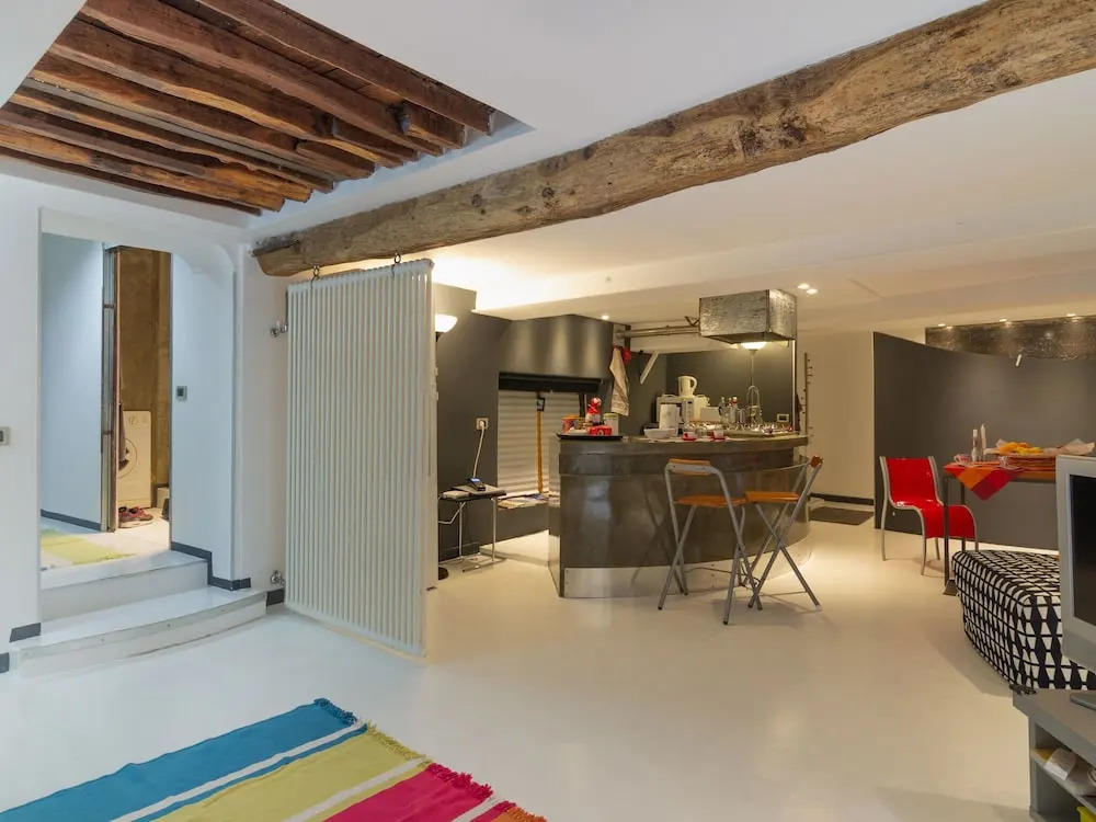 Picturesque Apartment in Genova With Balcony