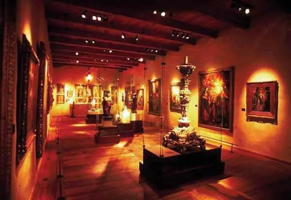 Parador-Museo Santa Maria