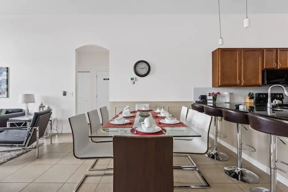 Ground Floor Gathering up to 9 Guests Bl387