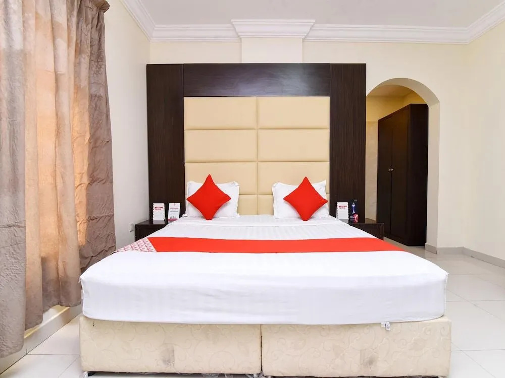 OYO 426 Royal Al Khaleej Furnished Apt