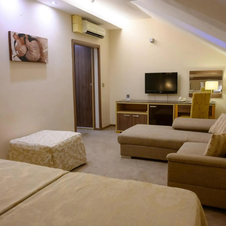 Hotel Tami Residence