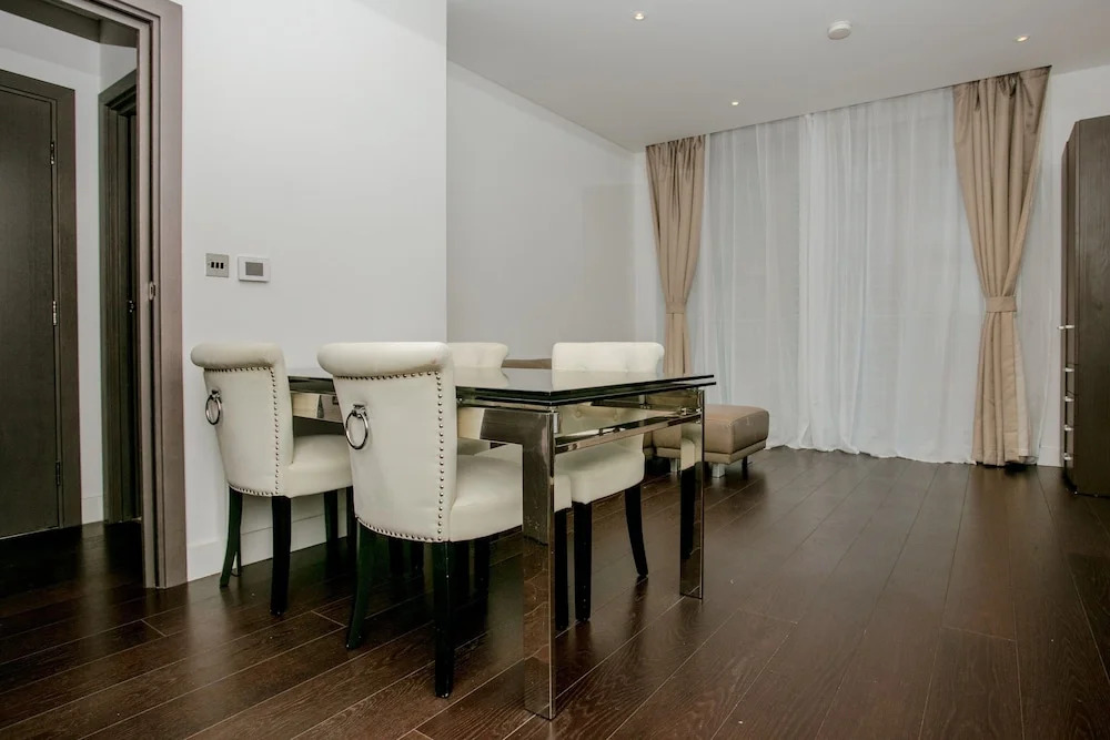 1 Bedroom Flat In East Putney