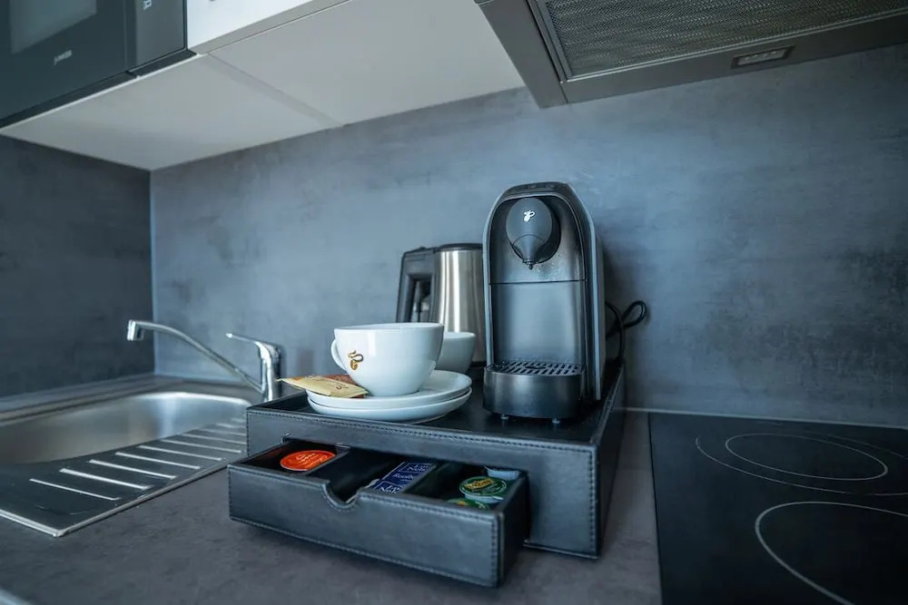 Boardinghouse City Home - Living