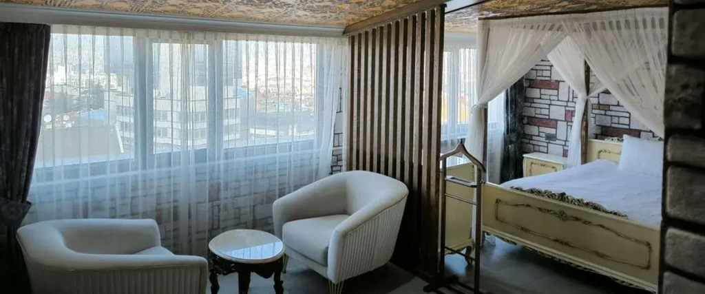 RZA Business Hotel