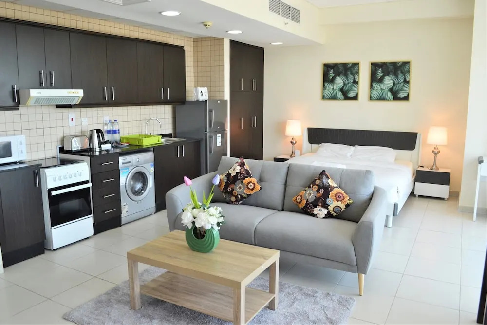 Sea view furnished STUDIO with balcony in Marina - JMI