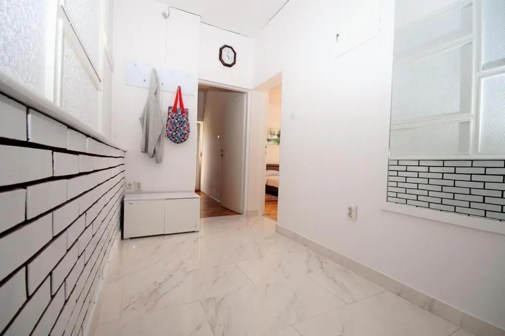 Apartment Deni