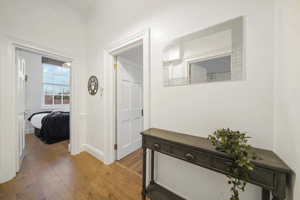 Modern 2 Bed Apartment in Greenwich