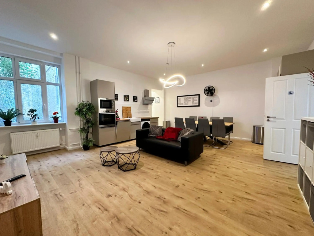 fairAPART 4 rooms apartment in heart of Berlin