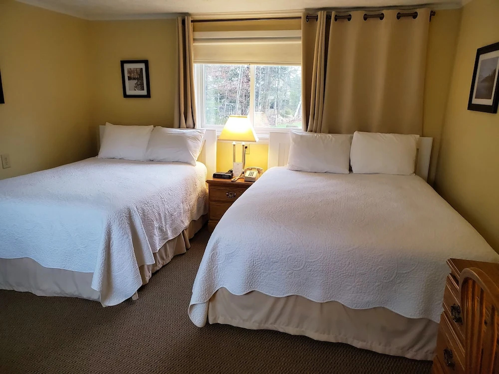 Отель Wilson Lake Inn